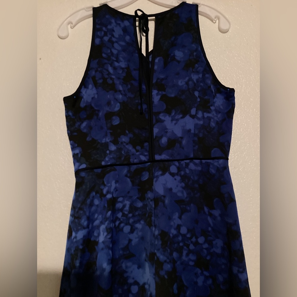 Banana Republic Floral MIDI Dress - Picture 7 of 14